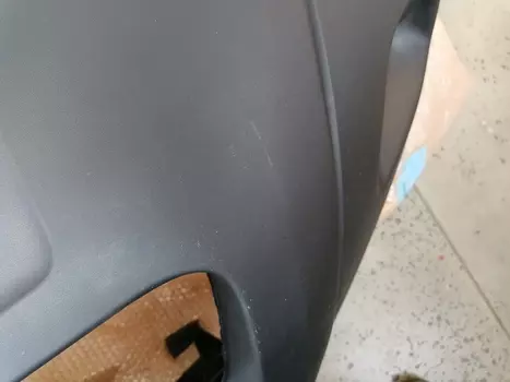 УЦЕНКА БАМПЕР ПЕРЕДНИЙ БЕЗ ПТФ, ЦАРАПИНЫ,ПОТЁРТОСТИ