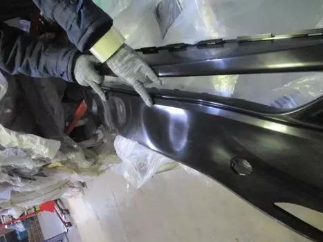 УЦЕНКА, БАМПЕР ПЕРЕДНИЙ, МЯТЫЙ