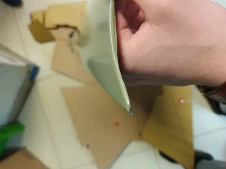 УЦЕНКА,КРЫЛО ПЕРЕДНЕЕ ЛЕВОЕ С ОТВ.,ЗАЛОМ