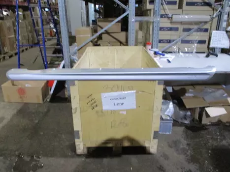 УЦЕНКА, НАКЛАДКА ПОРОГА ЛЕВОГО, НЕТ КРЕПЛЕНИЙ