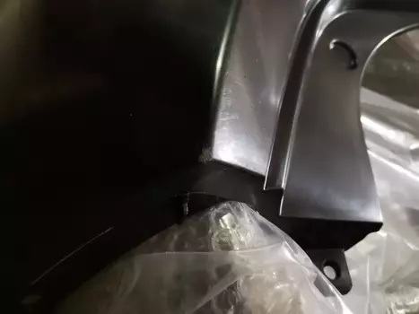 УЦЕНКА, НАКЛАДКА ЗАДНЕГО БАМПЕРА, ЦАРАПИНЫ ПОД ПОКРАСКУ