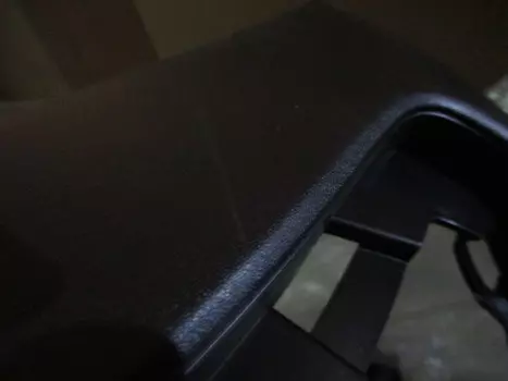 УЦЕНКА, НАКЛАДКА ЗАДНЕГО БАМПРА НИЖНЯЯ, ЦАРАПИНА, ВМЯТИНА