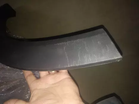 УЦЕНКА, НАКЛАДКА ЗАДНЕЙ ДВЕРИ ПРАВАЯ, ЦАРАПИНЫ НА СТРУКТУРЕ