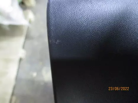 УЦЕНКА,ОБТЕКАТЕЛЬ ПОРОГА ПОЛА ЛЕВЫЙ (KALINA CROSS),ЦАРАПИНА