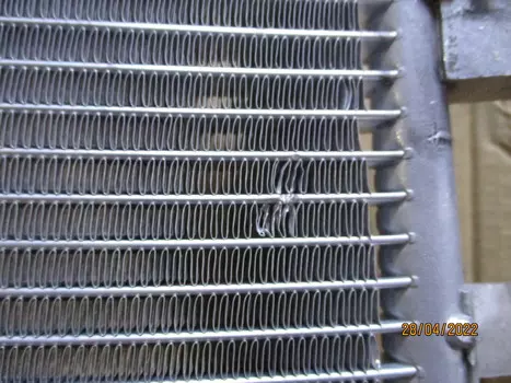 УЦЕНКА,РАДИАТОР КОНДИЦИОНЕРА,ЗАМЯТЫ СОТЫ