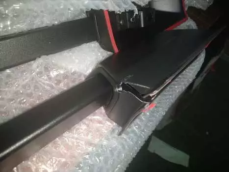 УЦЕНКА, РЕЙЛИНГ LADA LARGUS ЧЕРНЫЙ МУАР, БЕЗ УПАКОВКИ (ПТ ГРУПП ООО Г.ТОЛЬЯТТИ),ТРЕЩИНА РЕЙЛИНГА