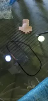 УЦЕНКА,СТЕКЛО ЛОБОВОЕ. ЦАРАПИНА