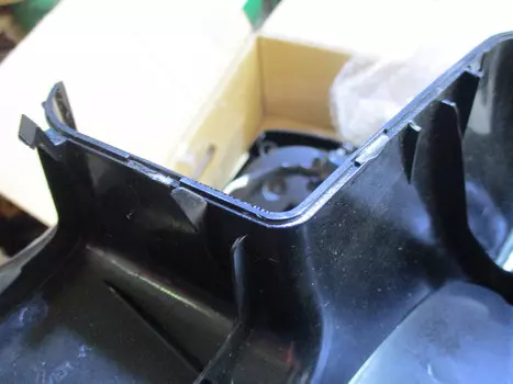 УЦЕНКА, ЗЕРКАЛО ЗАДНЕГО ВИДА, СЛОМАНО КРЕПЛЕНИЕ КРЫШКИ