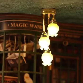 1:12 кукольных светильников Droplight Миниатюрная светодиодная люстра с тремя лампами-бутонами Потолочный светильник для кукольного дома Гостиная Спальня Декор Игрушка
