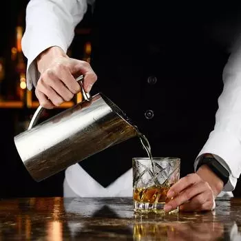 1/2L Pot Jug Kettle Fruit Juice Pitcher Kitchen Cold Wine Pitcher Stainless Steel Cold Water Kettle for Bar Hotel KTV Restaurant