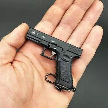 1:3 мини G17 металлический игрушечный пистолет модель сплава брелок съемный вид реальная коллекция цвет впечатляющие подарки на день рождения для мальчиков взрослых
