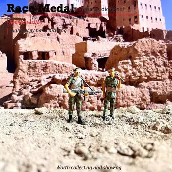 1/64 Диорама Фигурки Раскрашенные вручную Позы Сцены Коллекции Крошечные Люди Кукольный Дом Декор Макет 2Pcs