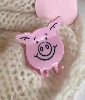 1 Flying small powder pig claw clip can be cute love personality sweet girl feeling back head half claw shark clip new Size fits all