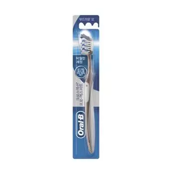 1 зубная щетка Oral-B Cross Action Excellent Cleansing