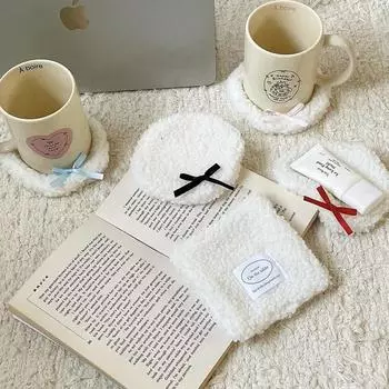 1Pc 11CM Square Placemat Kitchen Accessories Cup Table Decor Insulation Mat Homemade Imitation Lamb s Wool Circle Coasters