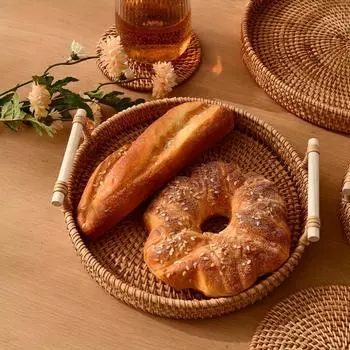 1pc, Basket, Handmade Wicker Serving Tray, Rattan Fruit Platter And Heat Insulation Pad, Rustic Farmhouse Decor, Round With Handles, Various Sizes 8.66in