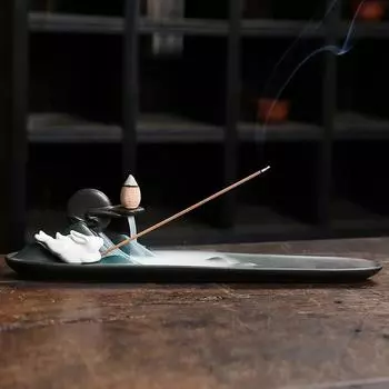 1pc Ceramic Handicrafts The Moon Rabbit Backflow Incense Burner Incense Stick Holder Censer Home Ornament (Without Incense)