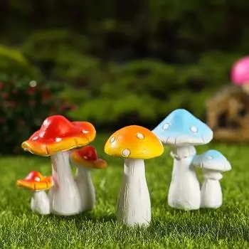 1pc Miniature Statue Great Attractive Desktop Ornament Creative Decorative Vivid Mushroom Statue for Home Adornos Para Casa красный