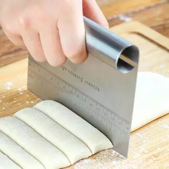 1PC Stainless Steel Cutter Chopper with Measuring Scale Dough Pastry Scraper Pizza Multipurpose Cake Bread Separator Scale Knife