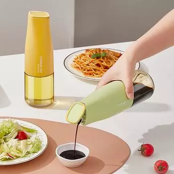 1pc The Kitchen Does Not Hang Oil Bottles, Seasoning Bottles, Household Sesame Oil Bottles, Gravity Opening and Closing Oil Jugs