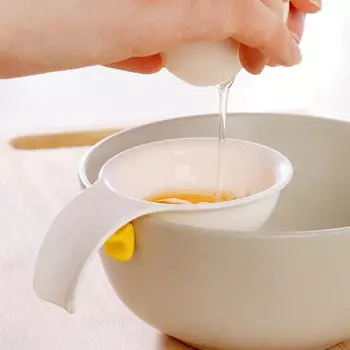 1pcs Egg Yolk Separator Divider Home DIY Protein Separation Tool White Sieve Plastic Egg Tools Gadget Kitchen Baking Accessory белый