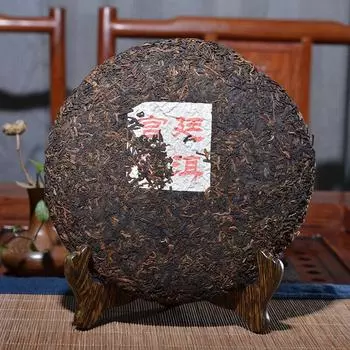 2002 г. Юньнань Буланг. Чай Пуэр Пуэр Gong Ting Golden Buds спелый 357г 357g