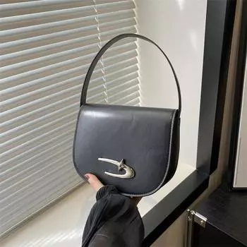 2024 Korean version of simple retro niche ins casual small handbag women s casual shoulder messenger bag saddle bag чёрный