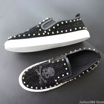 2024 Новые мужские туфли Tide Leather Casual Shoes Весна Осень Крутые туфли на плоской подошве с заклепками и черепом Мокасины для отдыха 38 чёрный