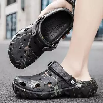 2024 Summer New Beach Outdoor Sandals Men s Slippers Garden Clogs Male Casual Shoes Sneaker Sports Aqua Comfort Soft Water shoes 40