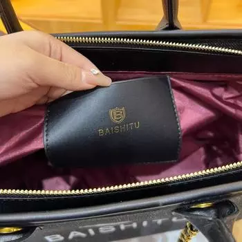 2025 new commuter chain bag French light luxury handbag tote bag canvas embroidered beach bag size [bottom length 41 height 29] large capacity