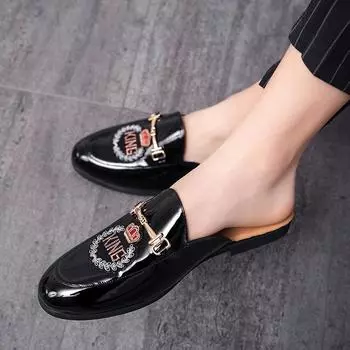 2025 summer breathable half slippers men s Korean version casual one-pedal lazy sandals Doudou shoes hairstylist small leather shoes 37