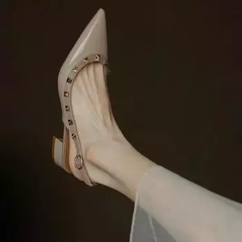 2025 summer new rivets with sandals women s pointed head thick heel outer wear bag head cool slippers women s high heels 35 бежевый