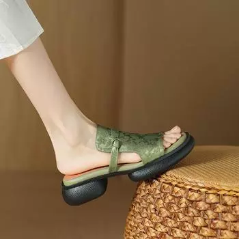 2025 summer new silk thick bottom stepping on shit feeling round head lazy open toe cool slippers women s wear 35