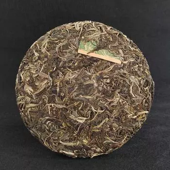 357 г сырого чая Yi Wu Sheng чайная лепешка Юньнаньский чай Пуэр Юньнаньский чай сырой чай Пу-семь семян 357g