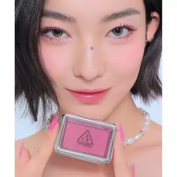 3ce New Take Face Blusher Модель SLIDE SLOWLY