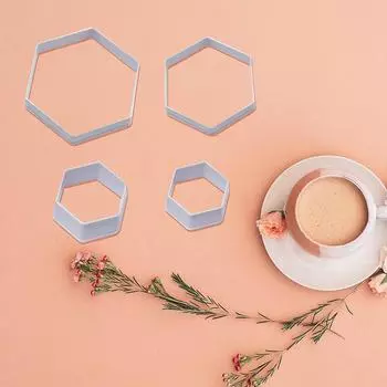 4 Pieces Football Cookie Cutter Plastic Pattern Cookie Cake Cake Cake Cutter Cookie Cutter Sugar Cube Cutter Kitchen Baking
