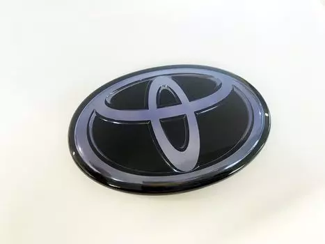 60 Эмблема Prius GR W120 Opal Chrome [Grazio & Co.]