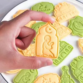 8Pcs Eid Mubarak Cookie Cutters Set Islamic Muslim Biscuit Mold Moon Star Stamp DIY Cake Baking Tools Ramadan Kareem Decoration
