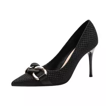 A piece of women s fashion plus-size high heels, women s stiletto pointed banquet shoes 34