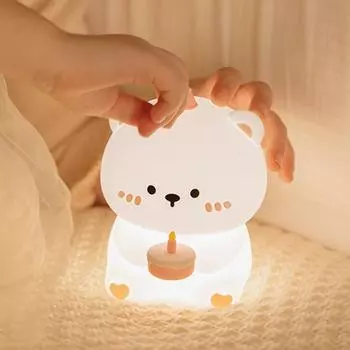 Adorable Bear-Shaped LED Night Light Cartoon Design Battery-Powered Tapping Control Night Light 3-level Brightness Adjustable