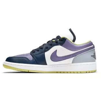Air Jordan 1 Low SE Mismatched - Женские кроссовки фиолетового пурпурного цвета разноцветные громово-синие белые DJ4342-400 36
