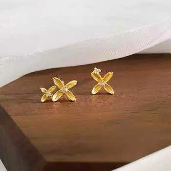 Асимметричный темперамент, серьги-цветы, женский темперамент, элегантные и универсальные легкие роскошные серьги