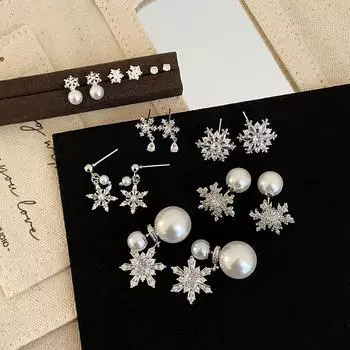 Autumn And Winter High-End Snowflake Zircon Pearl Stud Earrings Women S Gentle Niche Personality Fashion Exquisite Versatile Earrings