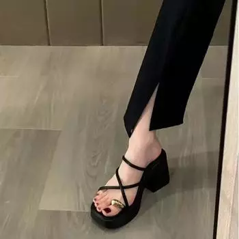 Beautiful cool slippers women s summer new fashion high-end sense toe thick heel thick sole non-slip casual high heels 35 чёрный