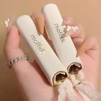Beauty Bliss Velvet Matte Помада: Оттенок кружева медовый, долговечный, антипригарная формула, водостойкий и устойчивый к выцветанию 01# Nude Milk Cafe