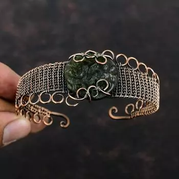 Браслет из молдавита, обмотанный медной проволокой, регулируемый браслет-манжета, браслет ручной работы, обмотанный медной проволокой, ювелирный браслет-манжета с драгоценными камнями, подарок для мамы