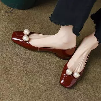 Burgundy flats single shoes women s 2025 spring and autumn new models with skirts low heels French square head wedding shoes 34 бордовый