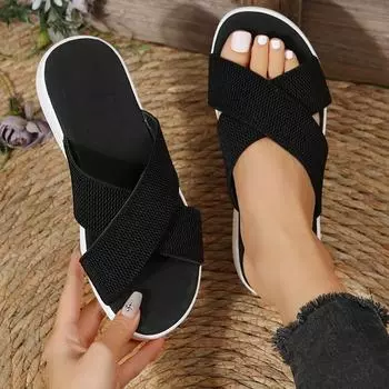 Casual cool slippers women s 2025 summer new slope heel one-character beach wear foreign trade large size European cross slippers women 36 чёрный