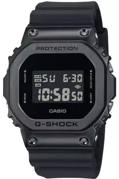 Часы черные [Casio] G-Shock [] GM-5600UB-1JF мужские