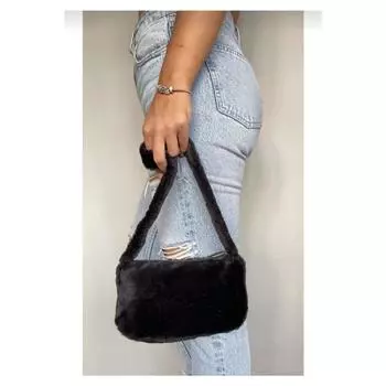 Черная плюшевая сумка-багет Pufi Publive Public Hand Bag
